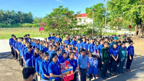 Tuổi trẻ Biên phòng Đắk Lắk phát động “Tháng Ba Biên giới” gắn với tuyên truyền bầu cử