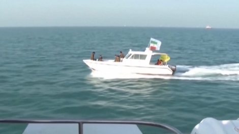 Iran cảnh báo người dân UAE rời các cảng biển