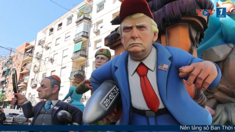  Lễ hội Las Fallas: Nhiều tác phẩm châm biếm chiến tranh