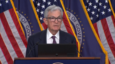 Fed giữ nguyên lãi suất, cảnh báo giá dầu khiến triển vọng kinh tế Mỹ mờ mịt