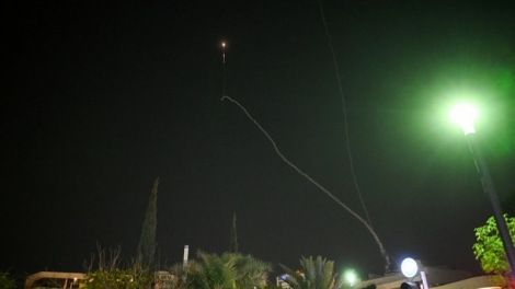 Chiến sự Trung Đông: Iran phóng hơn 300 tên lửa đạn đạo vào Israel