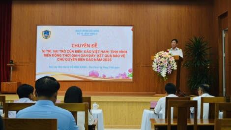 Vùng 2 Hải quân thông tin chuyên đề biển, đảo tại Hội nghị Báo cáo viên Tỉnh ủy Đồng Nai