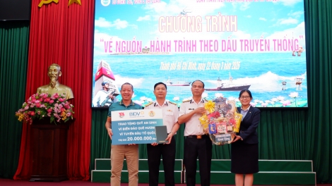 Tuổi trẻ Lữ đoàn 125 và BIDV Tây Sài Gòn về nguồn theo dấu truyền thống