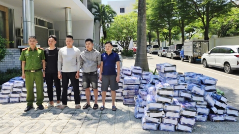 Đà Nẵng triệt phá 2 vụ buôn bán hàng cấm là "khí cười", thu giữ hơn 800 bình N₂O