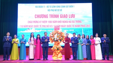 Hội Phụ nữ Hải đoàn 11 giao lưu “Gửi trọn yêu thương – Vững tay lái giữa trùng khơi”