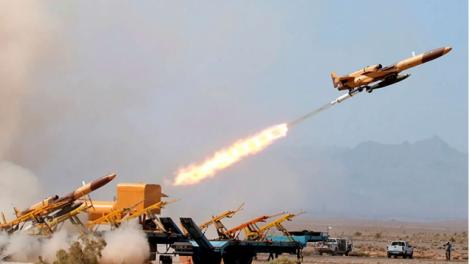 Quân đội Iran chủ động tấn công huyết mạch kinh tế để gây khó cho Mỹ và Israel?