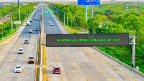 Thời sự 21h30 31/3/2026: Tiếp tục cấm xe khách từ 9 chỗ trở lên đi trên cao tốc La Sơn - Hòa Liên