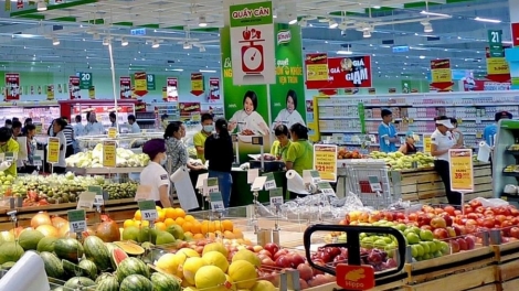 Củng cố sức mạnh thị trường nội địa trước biến động của thế giới