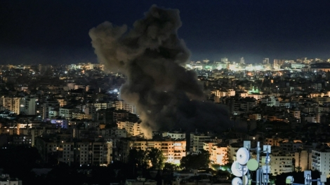 Israel tiếp tục tấn công vào Lebanon, Quốc hội Lebanon hoãn bầu cử