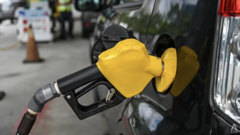 Malaysia siết hạn mức xăng trợ giá để ứng phó rủi ro năng lượng