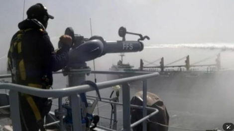 Hải quân Pakistan cứu hộ 18 thuyền viên gặp nạn trên Biển Ả Rập, có công dân Việt Nam  