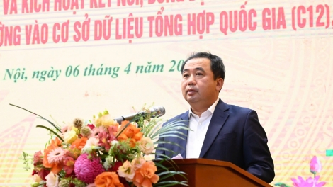 Ủy viên Bộ Chính trị Trần Đức Thắng: đồng bộ nền tảng dữ liệu số ngành Nông nghiệp và Môi trường