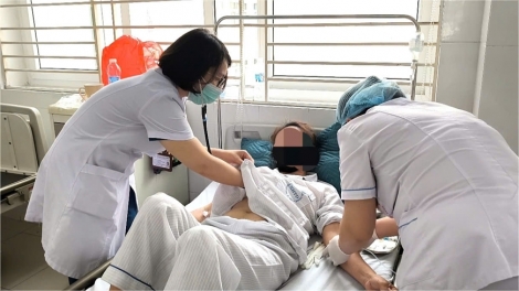 Lây sởi từ cháu gái, người phụ nữ nhập viện vì biến chứng nặng nề