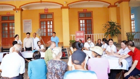 Bệnh viện Nội tiết Nghệ An đẩy mạnh khám sàng lọc miễn phí, đồng hành chăm sóc sức khỏe nhân dân 