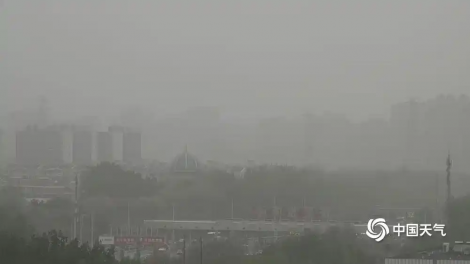 Bão cát ảnh hưởng đến 12 tỉnh ở Trung Quốc