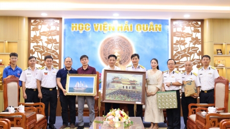 Lan tỏa tình yêu biển, đảo qua chuyến tham quan thực tế tại Học viện Hải quân