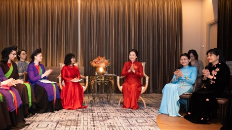 Phu nhân Chủ tịch Quốc hội Trần Thanh Mẫn giao lưu với Hiệp hội Nhịp cầu Văn hóa Italia - Việt