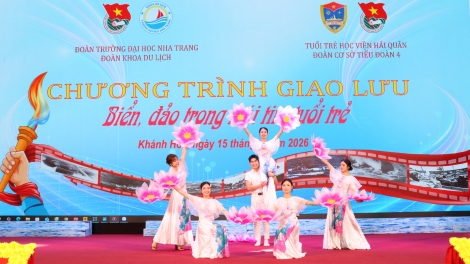 Sôi nổi chương trình “Biển, đảo trong trái tim tuổi trẻ” tại Khánh Hòa