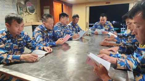 Trung đoàn 196 đẩy mạnh phong trào đọc sách nâng cao chất lượng sẵn sàng chiến đấu