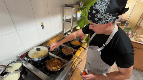 Người dân Bolivia chào mừng Tuần Thánh với các món ăn đặc trưng với ớt