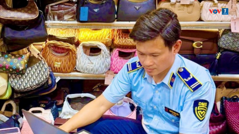 Đà Nẵng: Phát hiện gần 300 túi xách giả các nhãn hiệu Gucci, Chanel, Hermès, Fendi