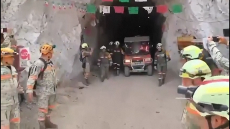 Mexico - Hi hữu thợ mỏ được giải cứu sau 13 ngày mắc kẹt dưới lòng đất