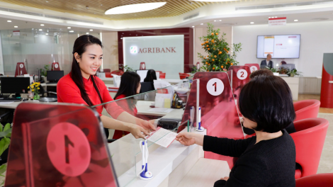 Tiên phong giảm lãi suất, Agribank khẳng định vai trò ngân hàng chủ lực