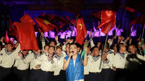 Nâng cao đời sống tinh thần cho chiến sĩ mới Vùng 3 Hải quân qua chương trình nghệ thuật