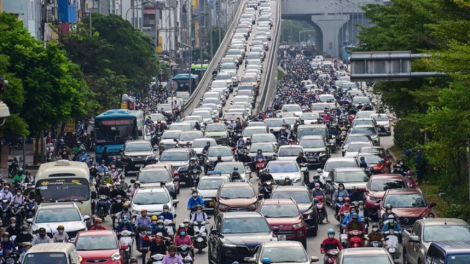 Thời sự 6h 13/4/2026: Bộ Công an đề xuất phạt từ 8 đến 14 triệu đồng với xe không đăng ký kinh doanh