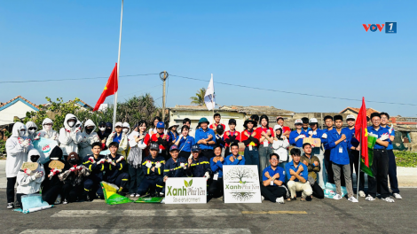 Đắk Lắk làm sạch bãi biển hưởng ứng "Earth Day Việt Nam 2026"