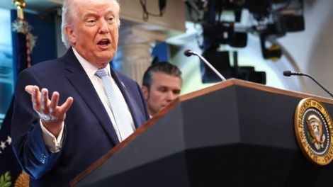 Ông Trump nêu khả năng Mỹ cùng Iran kiểm soát Hormuz