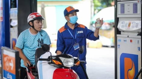 Thời sự 6h 16/4/2026: Miễn một số loại thuế xăng dầu, nhiên liệu bay từ ngày 16/4