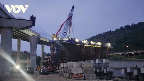 Thúc đẩy đầu tư công, giữ vững động lực tăng trưởng cho nền kinh tế
