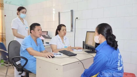 Mùa hè năm nay đến sớm với những đợt nắng nóng kỷ lục, khiến nguy cơ đột quỵ, tai biến và suy kiệt