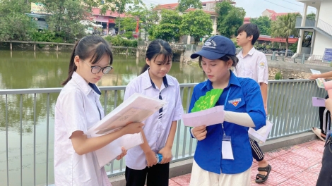 Tiếp sức mùa thi: Tuổi trẻ Thủ đô triển khai nhiều hoạt động hỗ trợ thí sinh tham gia kỳ thi vào lớp