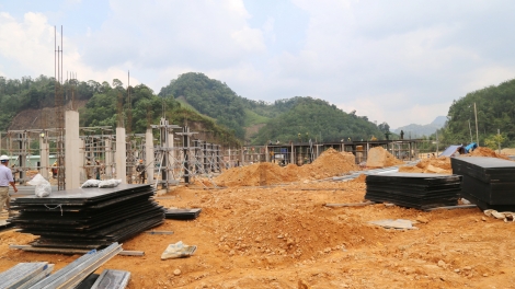 6 trường biên giới ở Đà Nẵng: Chỉ định thầu, “trải thảm” vẫn chậm tiến độ