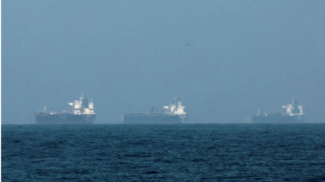 Mỹ và Iran dừng giao tranh, tàu chở khí LNG đầu tiên của Qatar đi qua eo Hormuz