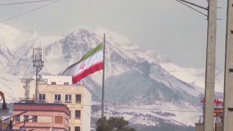Iran triển khai các tàu ngầm nhằm giành quyền kiểm soát eo biển Hormuz