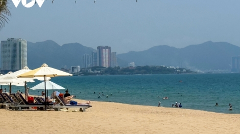 Du lịch nghỉ lễ: Làm mới điểm đến cũ thế nào khi người dân ngại "bay"