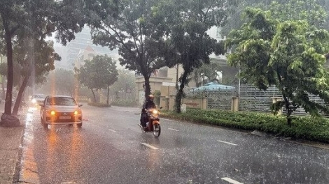 Thời tiết ngày 10/5: Hà Nội và Bắc Bộ mưa dông, có nơi mưa rất to