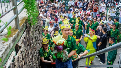 Theo dòng thời sự sáng 17/5/2026