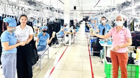 Doanh nghiệp Đà Nẵng hỗ trợ tiền xăng xe cho người lao động