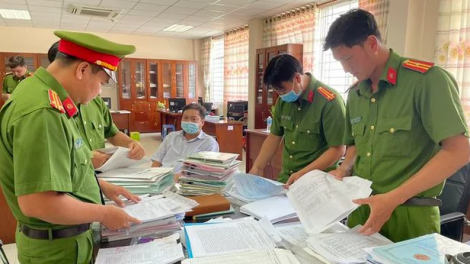 Ngành Thuế phối hợp Công an xử lý hàng loạt vụ trốn thuế