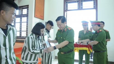 Công tác đặc xá đảm bảo chặt chẽ, chính xác, đúng đối tượng và nhân văn