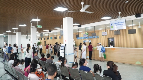  Bệnh viện Nhi Trung ương cơ sở 2 đón những bệnh nhi đầu tiên đến thăm khám