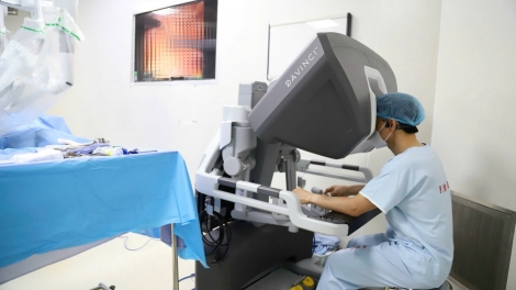 Phẫu thuật nội soi robot và tạo hình thành công cho bệnh nhân ung thư thực quản