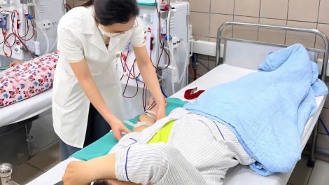 Vì sao số bệnh nhân chạy thận tại Bệnh viện Bạch Mai giảm hơn một nửa?