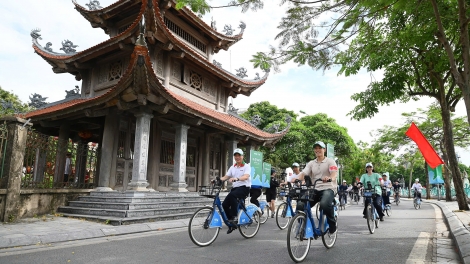 “RE: EARTH - Vì Hồ Tây Xanh” kêu gọi hành động gìn giữ môi trường khu vực Hồ Tây