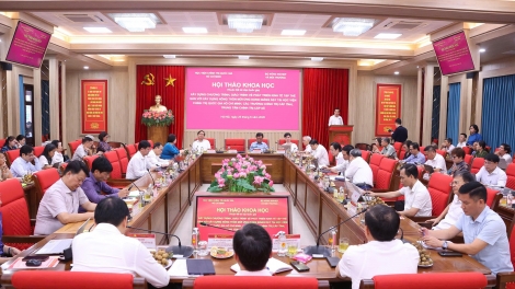 Xây dựng chương trình, giáo trình về phát triển kinh tế tập thể gắn với xây dựng nông thôn mới