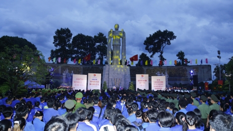 Tuổi trẻ Binh đoàn 20 thành kính tri ân các Anh hùng liệt sĩ